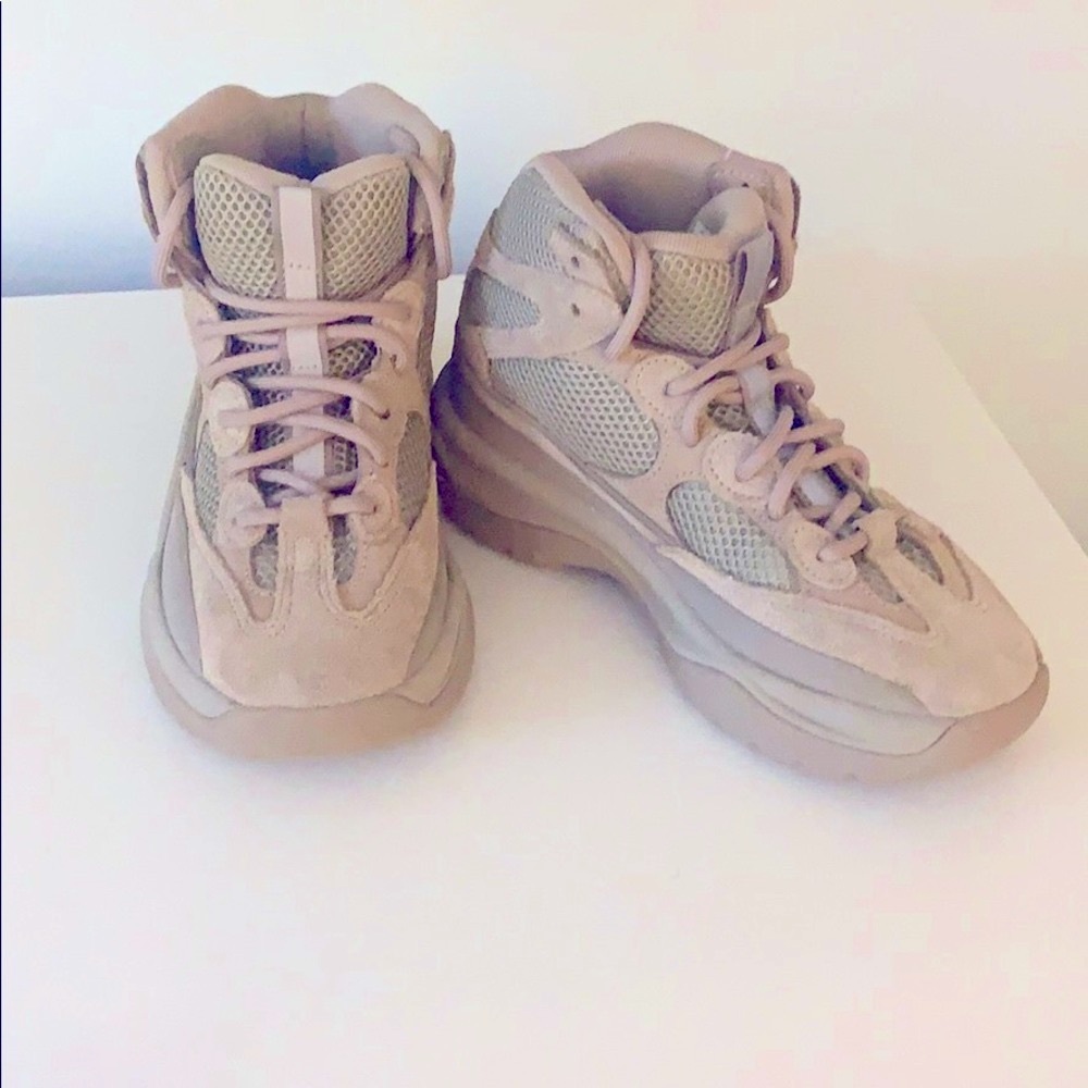 Authentic Yeezy Desert Boot Rock sz Y4